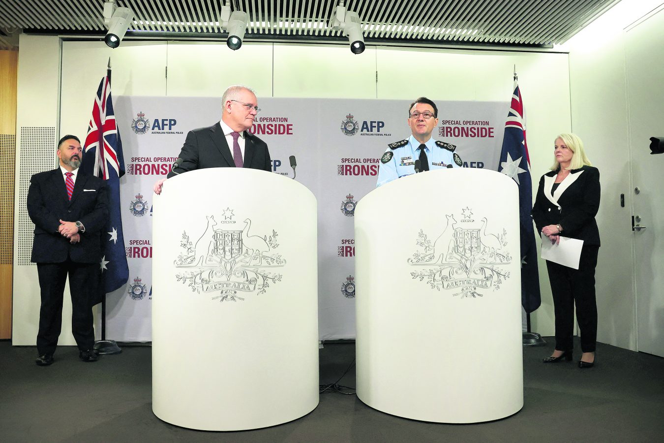 Avusturalya Başbakanı Scott Morrison ve polis şefi Kershaw operasyonu anlattı.