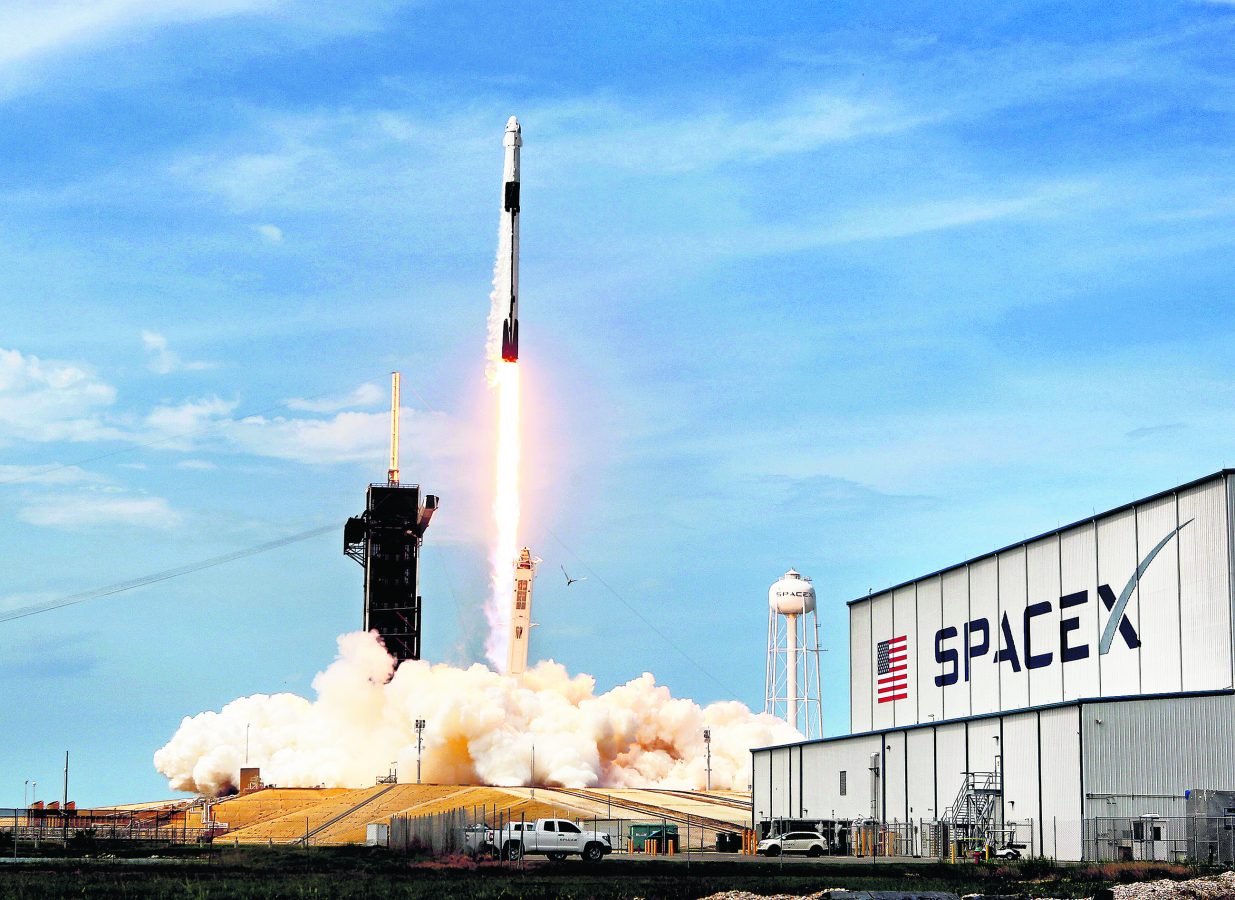 SpaceX roketleri, zaman zaman başarısız olsalar da uzay mühendisliğinde yeni bir çağ başlattı.