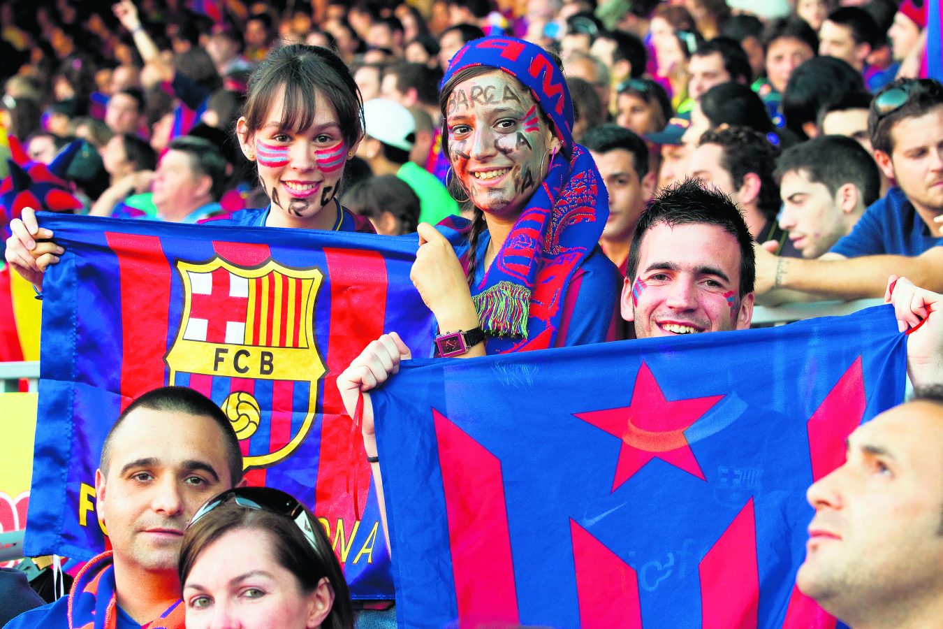 Barcelona gibi dünya kulüplerinin pek çok ülkeden taraftarı var.
